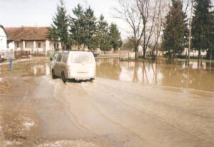 19264572_1744062659235083_140039755388204132_o 2001 Gelénes 03